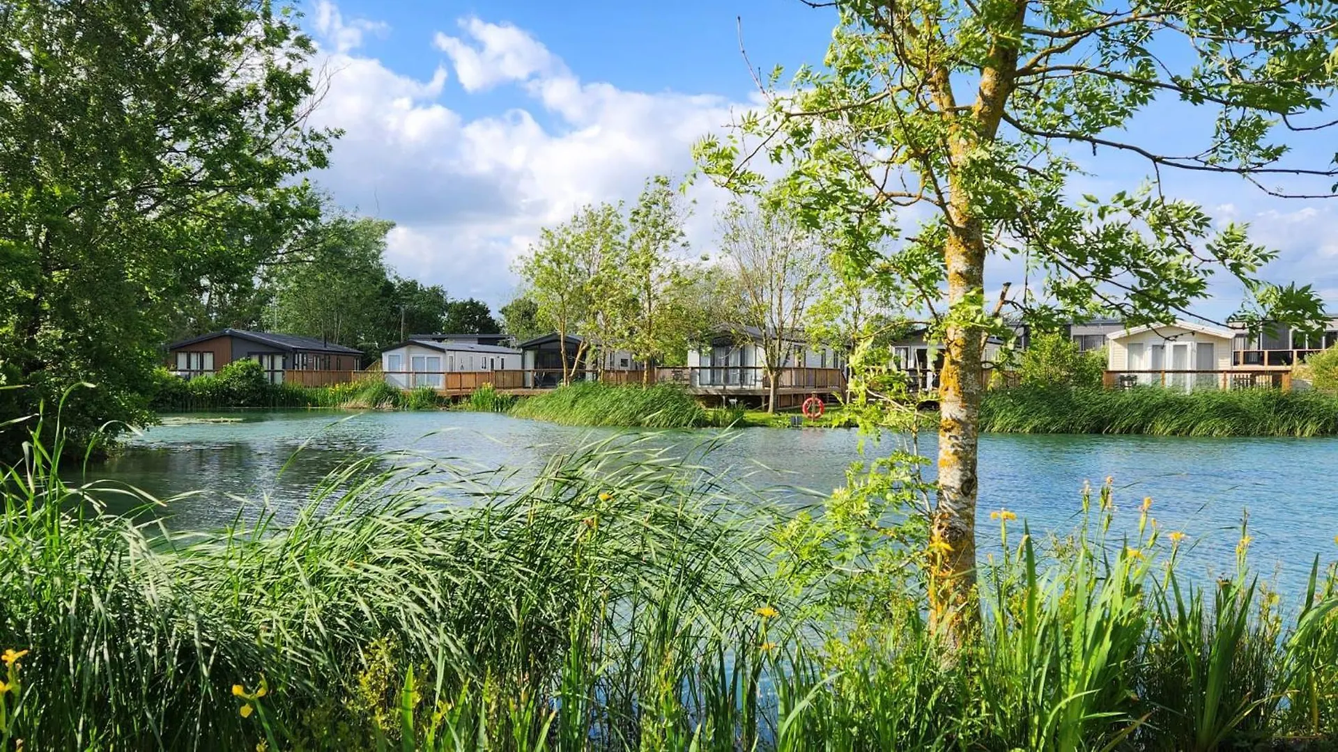 Lakefront Lodge 5 Star Country Park Private Fishing Free Parking S Malton 0*,